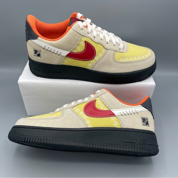 Nike Women Shoes Air Force 1 '07 LX Somos Familia - Picture 13 of 15